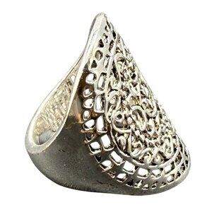 Vintage CW Sterling Silver Oval Filigree Flower Leaf Ring Size 7 Silver Tone Ret
